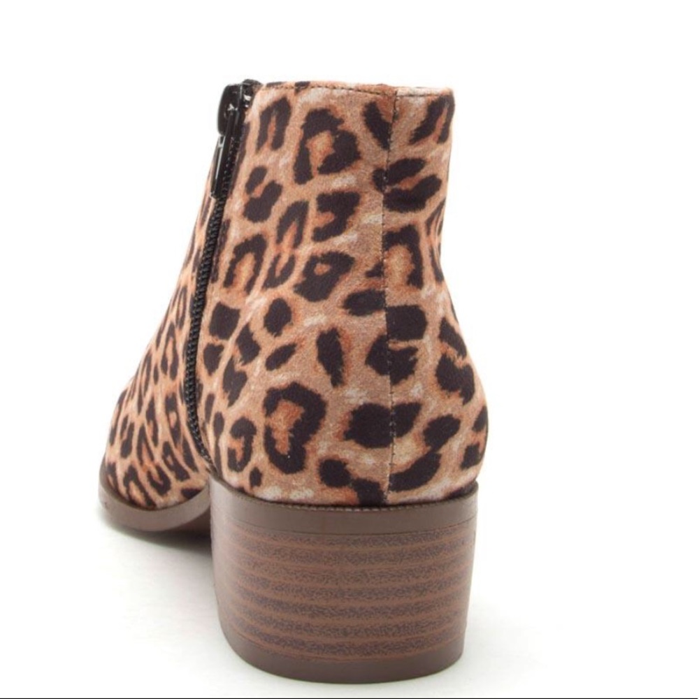 1 left! Qupid Cheetah U front cut heeled Bootie - Picture 5 of 7